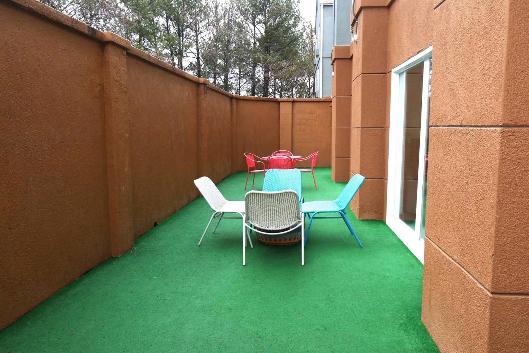 Baymont By Wyndham Lithia Springs Atlanta Hotel Exterior foto